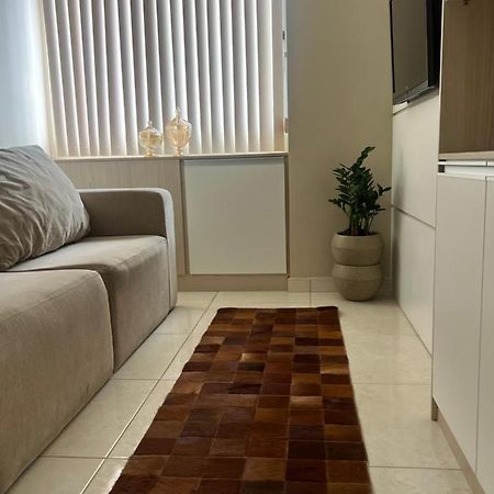 Apartamento No Centro De Curitiba,Bem Localizado E Confortavel Экстерьер фото